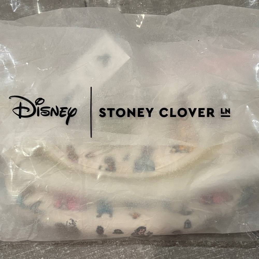 Stoney Clover Lane Disney Princess Crossbody Bag - Cream and Pink-Firm price. - Picture 10 of 10